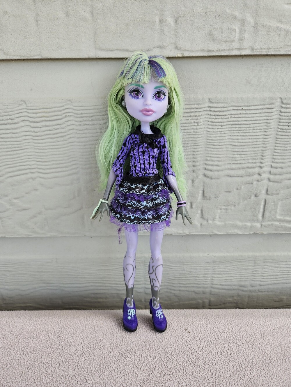 Monster High 13 Thirteen Wishes Twyla Fashion Doll Mattel 2013 Purple Green